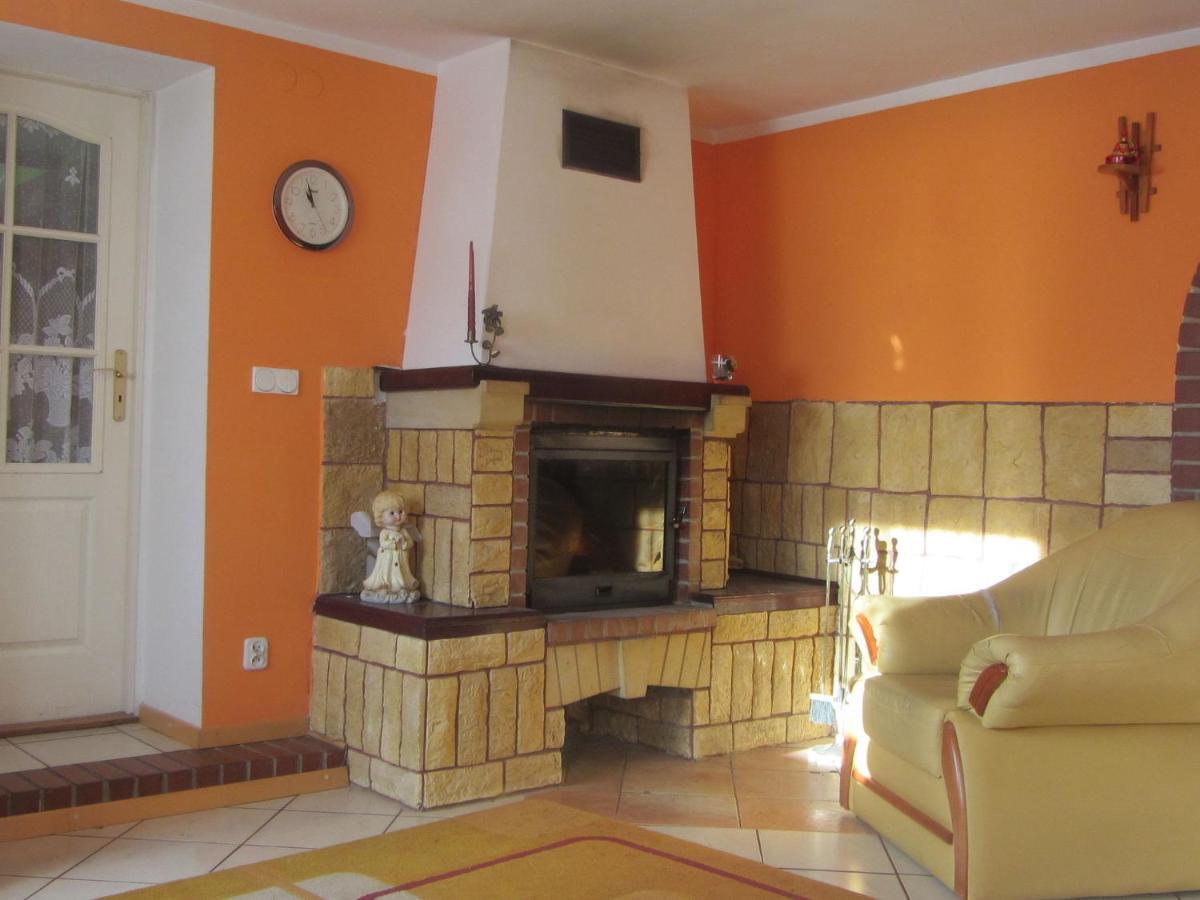 Spacious Holiday Home In Stara Kamienica With Pond Bagian luar foto